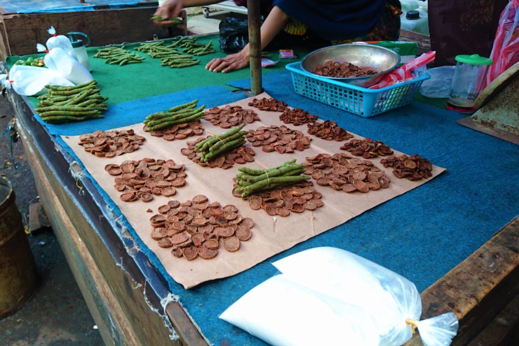 Dried slices of Betel Nut with Betel Fruit